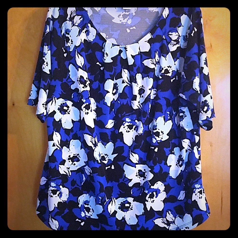 Like New Liz Claiborne 3/4 Sleeve Blouse